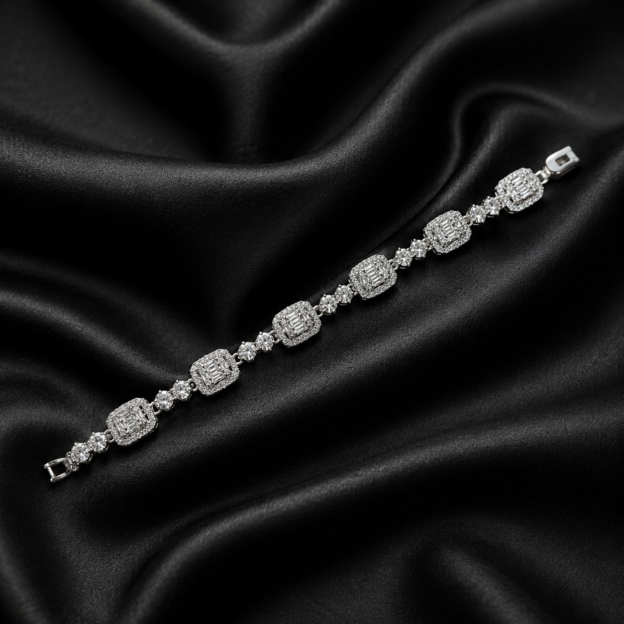 Baguette Diamond Cluster Halo Bracelet