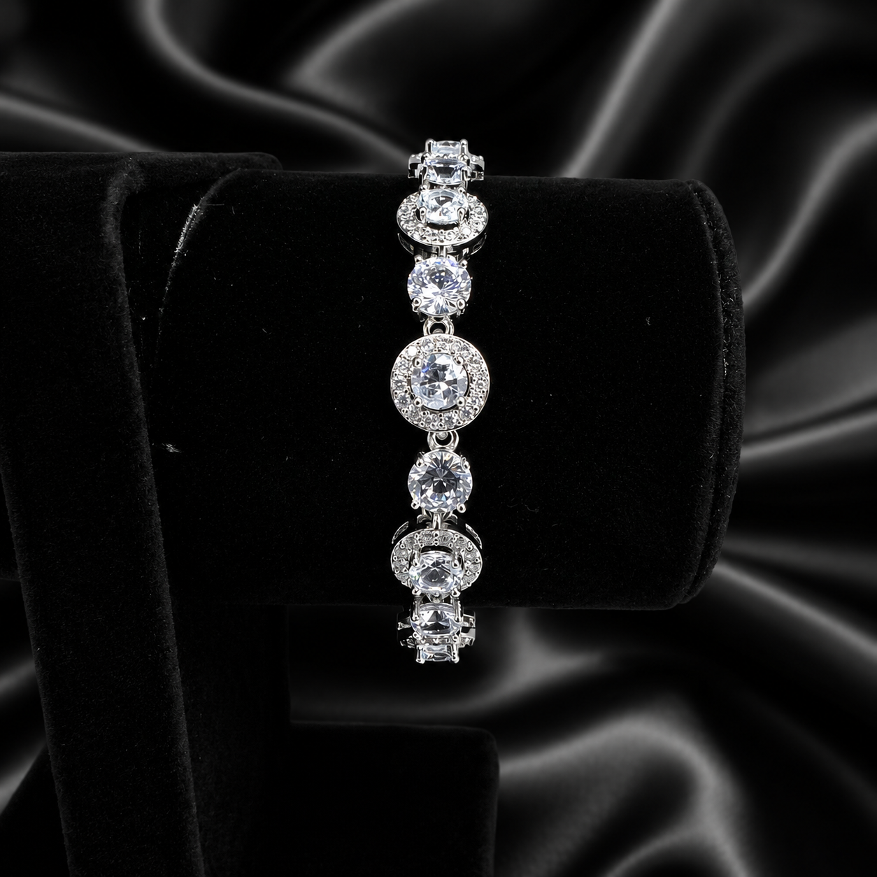 Round Halo Diamond Bracelet
